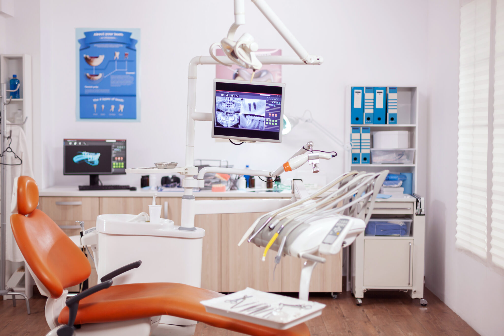 Looking for a Family Dentist Near Secret Harbour? 7 Questions to Ask First